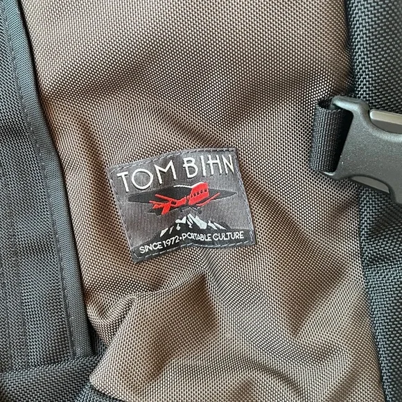 Tom Bihn Brain Bag - Picture 2 of 5